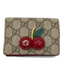 GUCCI（グッチ）の古着「GGスプリーム チェリー 2つ折り財布」｜カーキ