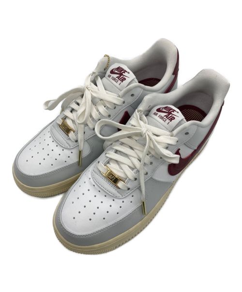 NIKE（ナイキ）NIKE (ナイキ) WMNS Air Force 1 Low '07 SE ホワイト×エンジ サイズ:26の古着・服飾アイテム