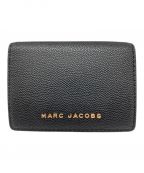 MARC JACOBSマークジェイコブス）の古着「2つ折り財布」｜ブラック×ゴールド