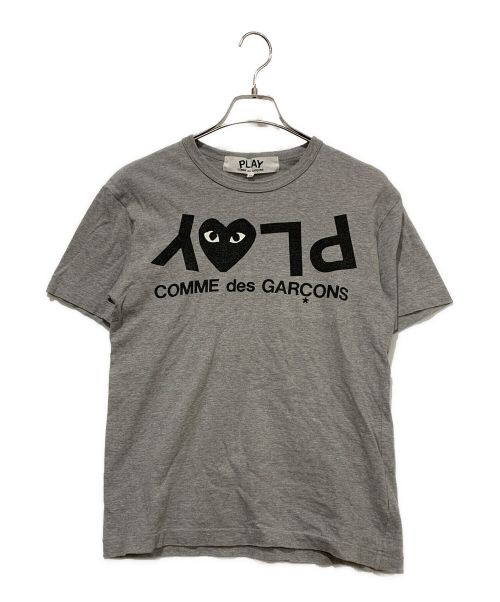 PLAY COMME des GARCONS（プレイ コムデギャルソン）PLAY COMME des GARCONS (プレイ コムデギャルソン) Tシャツ グレー サイズ:Mサイズの古着・服飾アイテム