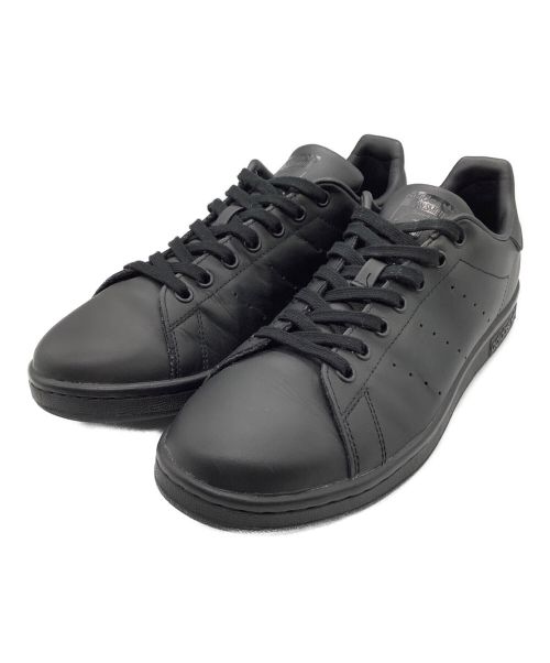 adidas（アディダス）adidas (アディダス) スニーカー　STANSMITH ブラック サイズ:SIZE 27.5cmの古着・服飾アイテム