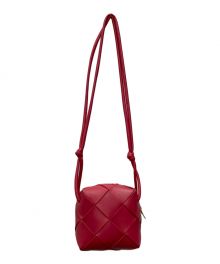 BOTTEGA VENETA（ボッテガベネタ）の古着「ミニカセット　カメラバッグ」｜ショッキングピンク