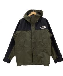 THE NORTH FACE（ザ ノース フェイス）の古着「マウンテンライトジャケット」｜カーキ