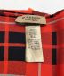 BURBERRY (バーバリー) トライアングルシルクスカーフ レッド×ブラック：7000円