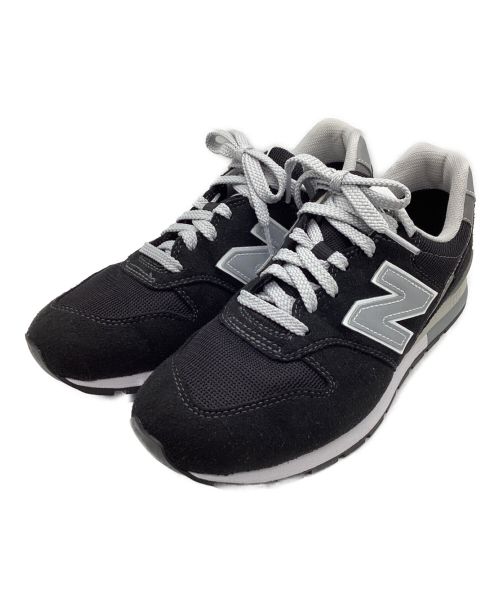 NEW BALANCE（ニューバランス）NEW BALANCE (ニューバランス) スニーカー ブラック×グレー サイズ:24cmの古着・服飾アイテム