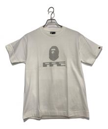 A BATHING APE（アベイシングエイプ）の古着「ロゴプリントTシャツ」｜ホワイト