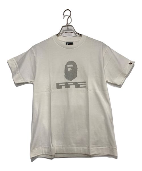 A BATHING APE（アベイシングエイプ）A BATHING APE (アベイシングエイプ) ロゴプリントTシャツ ホワイト サイズ:Mの古着・服飾アイテム