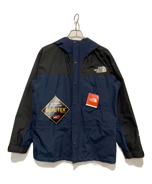 THE NORTH FACE（ザ ノース フェイス）THE NORTH FACE (ザ ノース フェイス) マウンテンライトジャケット ネイビー×ブラック サイズ:L 未使用品の古着・服飾アイテム