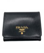 PRADAプラダ）の古着「3つ折り財布」｜ブラック