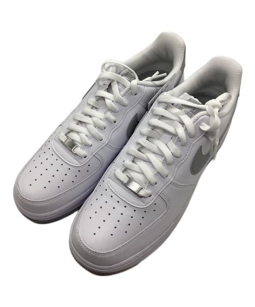 NIKE（ナイキ）NIKE (ナイキ) AIR FORCE1 07 ホワイト×グレー サイズ:28.5cm 未使用品の古着・服飾アイテム