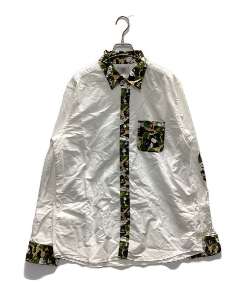 A BATHING APE（アベイシングエイプ）A BATHING APE (アベイシングエイプ) PEANUTS (ピーナッツ) ワンポイントABCカモオックスフォードBDシャツ ホワイト×グリーン サイズ:XLの古着・服飾アイテム