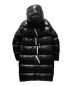 MONCLER（モンクレール）の古着「VLTNダウンコート」｜ブラック×レッド