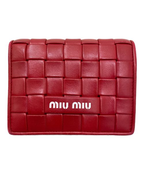 MIU MIU（ミュウミュウ）MIU MIU (ミュウミュウ) INTRECCIOコンパクトウォレット レッドの古着・服飾アイテム