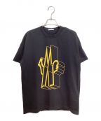 MONCLERモンクレール）の古着「Front Logo Sleeve Patch Tee」｜ブラック
