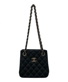 CHANEL（シャネル）の古着「チェーンショルダーバケットバッグ」｜ブラック×ゴールド金具