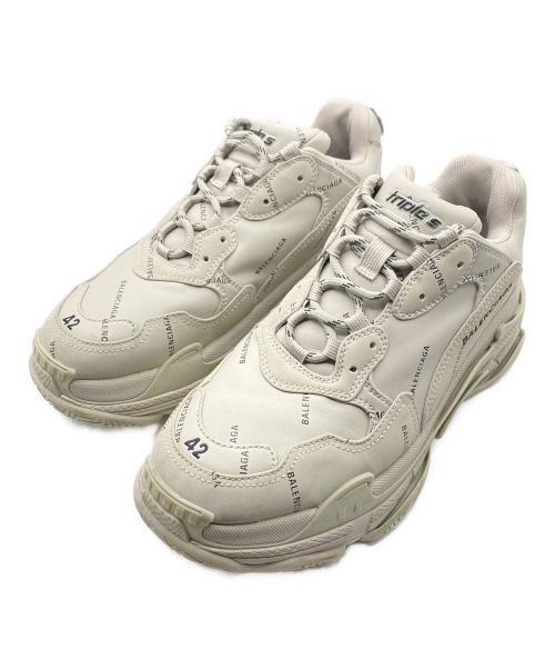 BALENCIAGA（バレンシアガ）BALENCIAGA (バレンシアガ) TRIPLE S ベージュ サイズ:42の古着・服飾アイテム