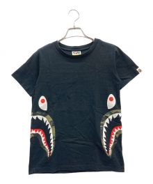 A BATHING APE（アベイシングエイプ）の古着「Tシャツ」｜ブラック