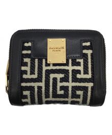 BALMAIN（バルマン）の古着「FLAP ZIPPED COMPACT WALLET-MONOGRAM 」｜ブラック×ホワイト