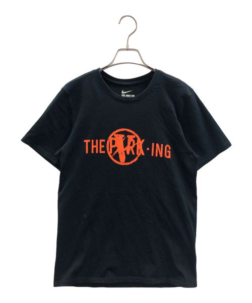 NIKE（ナイキ）NIKE (ナイキ) VLONE (ヴィーロン) THE PARK.ING GINZA (ザ・パーキング ギンザ) Tシャツ 2017 ザ・パーキング銀座 ナイキコラボTシャツ ブラック サイズ:Sの古着・服飾アイテム