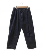 Graphpaperグラフペーパー）の古着「Colorfast Denim Two Tuck Pants」｜インディゴ