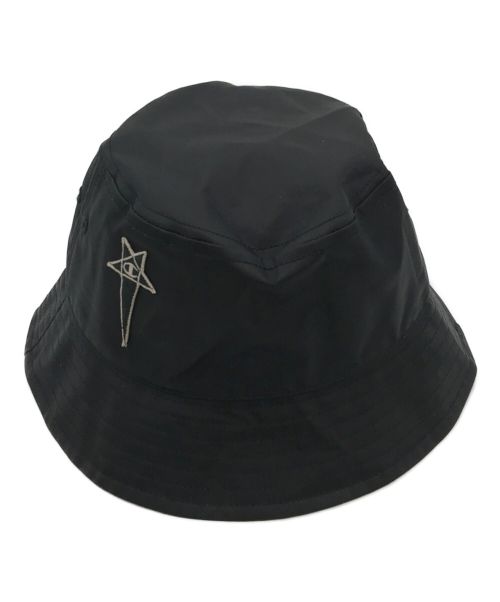 Champion（チャンピオン）Champion (チャンピオンリバースウィーブ) RICK OWENS (リック オウエンス) NYLON GILLIGAN BUCKET HAT　ナイロンギリガンバケットハット ブラック 未使用品の古着・服飾アイテム