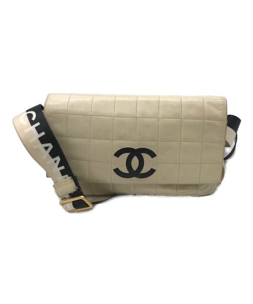 CHANEL（シャネル）CHANEL (シャネル) チョコバースポーツラインショルダーバッグ ベージュの古着・服飾アイテム