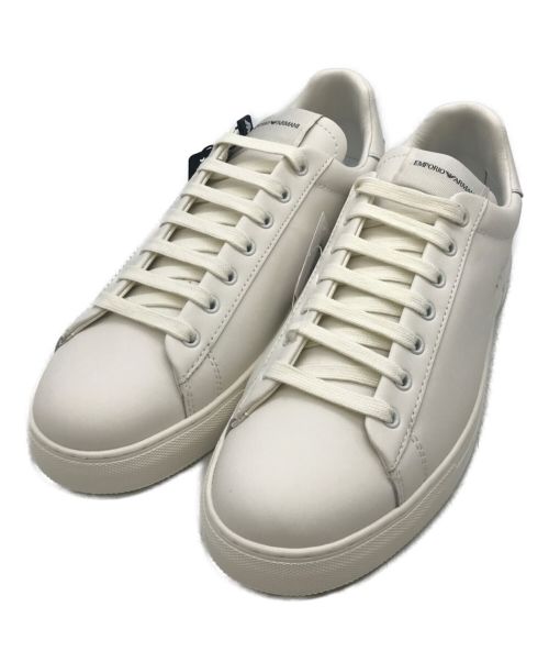 EMPORIO ARMANI（エンポリオアルマーニ）EMPORIO ARMANI (エンポリオアルマーニ) logo-print low-top sneakers ホワイト サイズ:8 未使用品の古着・服飾アイテム