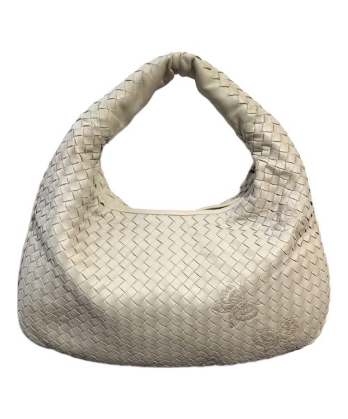 BOTTEGA VENETA（ボッテガベネタ）BOTTEGA VENETA (ボッテガベネタ) イントレチャートパピヨンホーボーバッグ ホワイトの古着・服飾アイテム