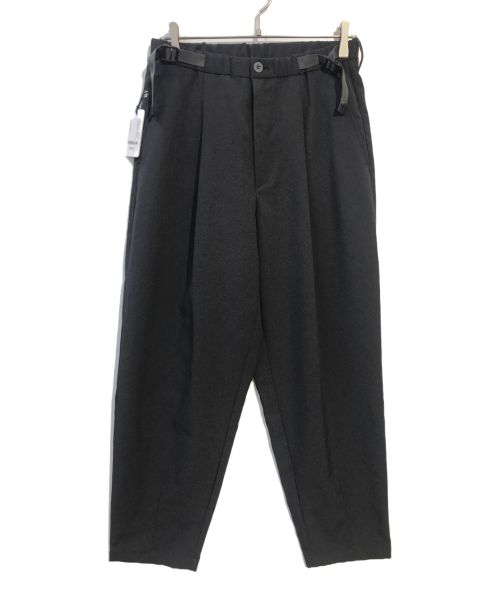 F/CE.（エフシーイー）F/CE. (エフシーイー) LIGHTWEIGHT TAPERED TROUSERS グレー サイズ:Mの古着・服飾アイテム