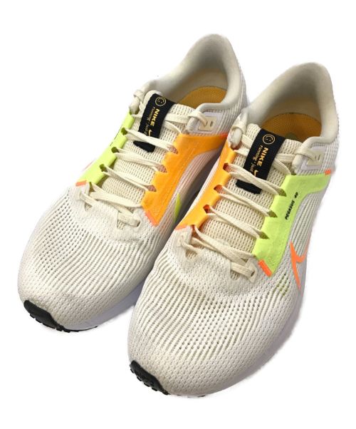 NIKE（ナイキ）NIKE (ナイキ) Air Zoom Pegasus 40 アイボリー×オレンジ サイズ:26.5cmの古着・服飾アイテム