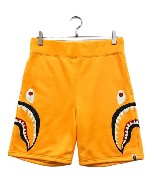 A BATHING APE（アベイシングエイプ）A BATHING APE (アベイシングエイプ) Neon Shark Shorts オレンジ サイズ:Mの古着・服飾アイテム