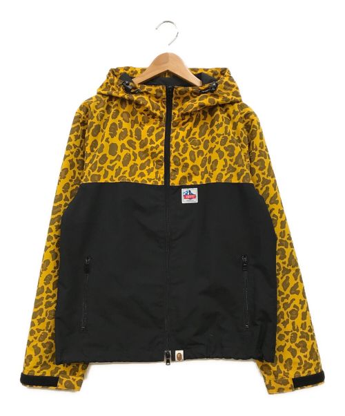 A BATHING APE（アベイシングエイプ）A BATHING APE (アベイシングエイプ) マウンテンパーカー イエロー×ブラック サイズ:Mの古着・服飾アイテム