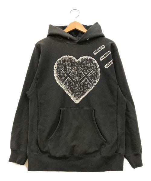 HUMAN MADE（ヒューマンメイド）HUMAN MADE (ヒューマンメイド) KAWS (カウズ) PIZZA HOODIE グレー サイズ:Lの古着・服飾アイテム