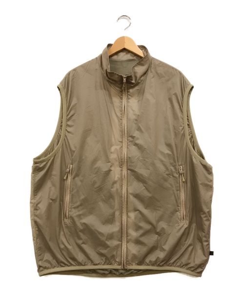 DAIWA PIER39（ダイワ ピア39）DAIWA PIER39 (ダイワ ピア39) TECH REVERSIBLE WIND SHIELD VEST  ベスト ベージュ サイズ:XLの古着・服飾アイテム