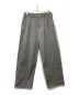 Graphpaper（グラフペーパー）の古着「Colorfast Denim Two Tuck Pants」｜グレー