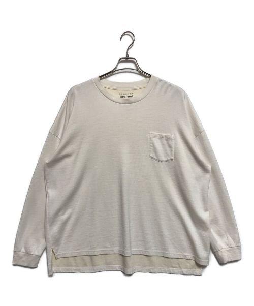 is-ness（イズネス）is-ness (イズネス) armi (アーミ) MERINO WOOL LONG SLEEVE POCKET T-SHIRT ホワイト サイズ:なしの古着・服飾アイテム