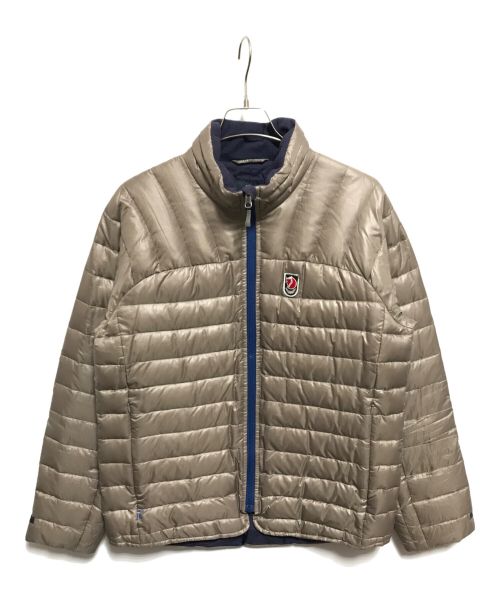 FJALLRAVEN（フェールラーベン）FJALLRAVEN (フェールラーベン) ダウンジャケット ベージュ サイズ:Lの古着・服飾アイテム