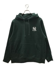 KITH×MLB（キス×エムエルビー）の古着「ニューヨークヤンキースウィリアムズフーディーパーカ」｜グリーン