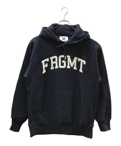 FRAGMENTS（フラグメント）FRAGMENTS (フラグメント) FRGMT UNV SWEAT HOODIE D ネイビー サイズ:Mの古着・服飾アイテム