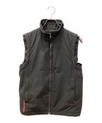 PRADA SPORTSプラダスポーツ）の古着「PADDED ZIP VEST」｜ブラック