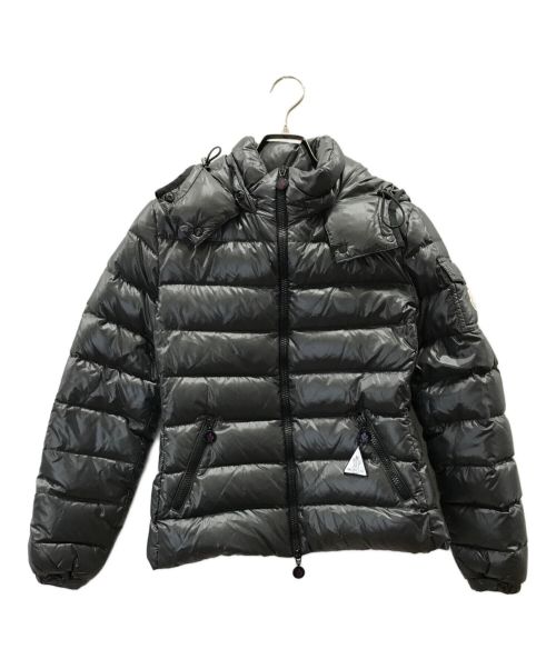 MONCLER（モンクレール）MONCLER (モンクレール) BADYダウンジャケット グレーの古着・服飾アイテム