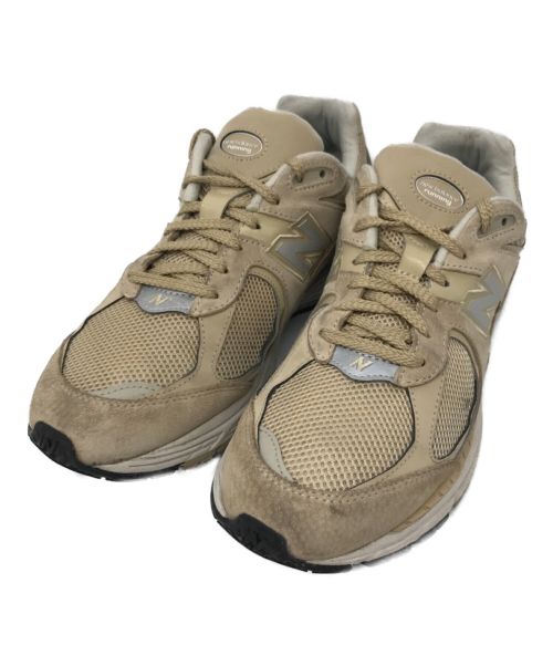 NEW BALANCE（ニューバランス）NEW BALANCE (ニューバランス) ローカットスニーカー　ML2002R2 ベージュ サイズ:28の古着・服飾アイテム