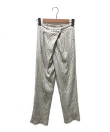 CLANE（クラネ）の古着「COTTON CREPE OVERLAP TUCK PANTS　12110-7212」｜ホワイト