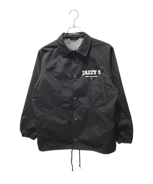 uniform experiment（ユニフォームエクスペリメント）uniform experiment FRAGMENT DESIGN (フラグメント デザイン) FRAGMENT JAZZY JAY JAZZY 5 COACH JACKET UE-230000 ブラック サイズ:1の古着・服飾アイテム