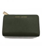 MARC JACOBSマークジェイコブス）の古着「2つ折り財布」｜グリーン