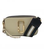 MARC JACOBSマークジェイコブス）の古着「SNAPSHOT CROSSBODY BAG　M0012007136」｜ベージュ