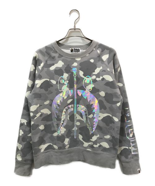 A BATHING APE（アベイシングエイプ）A BATHING APE (アベイシングエイプ) CITY CAMO SHARK CREWNECK グレー サイズ:Mの古着・服飾アイテム