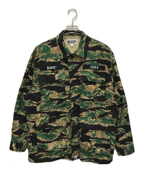 A BATHING APE（アベイシングエイプ）A BATHING APE (アベイシングエイプ) タイガーカモミリタリーシャツ カーキ サイズ:Mの古着・服飾アイテム