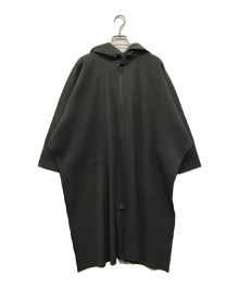 me ISSEY MIYAKE（ミーイッセイ ミヤケ）の古着「プリーツフーデッドコート」｜グレー