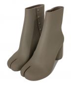 Maison Margielaメゾンマルジェラ）の古着「Bottes en rubber Tabi Boots」｜ブラウン